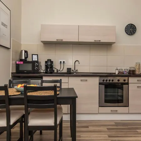 Apartment Cozy Nest In The Heart Of