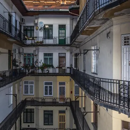Cozy Nest In The Heart Of *