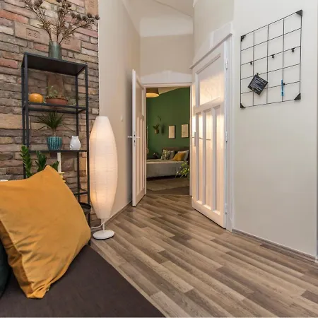 Apartamento Cozy Nest In The Heart Of *